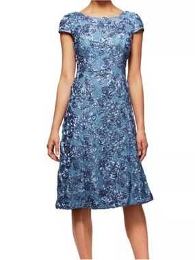 Alex evenings A-Line Rosette Dress NWT size 8